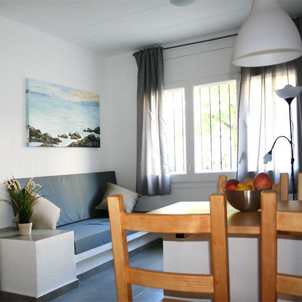 Apartaments La Riera Roses Quarto foto
