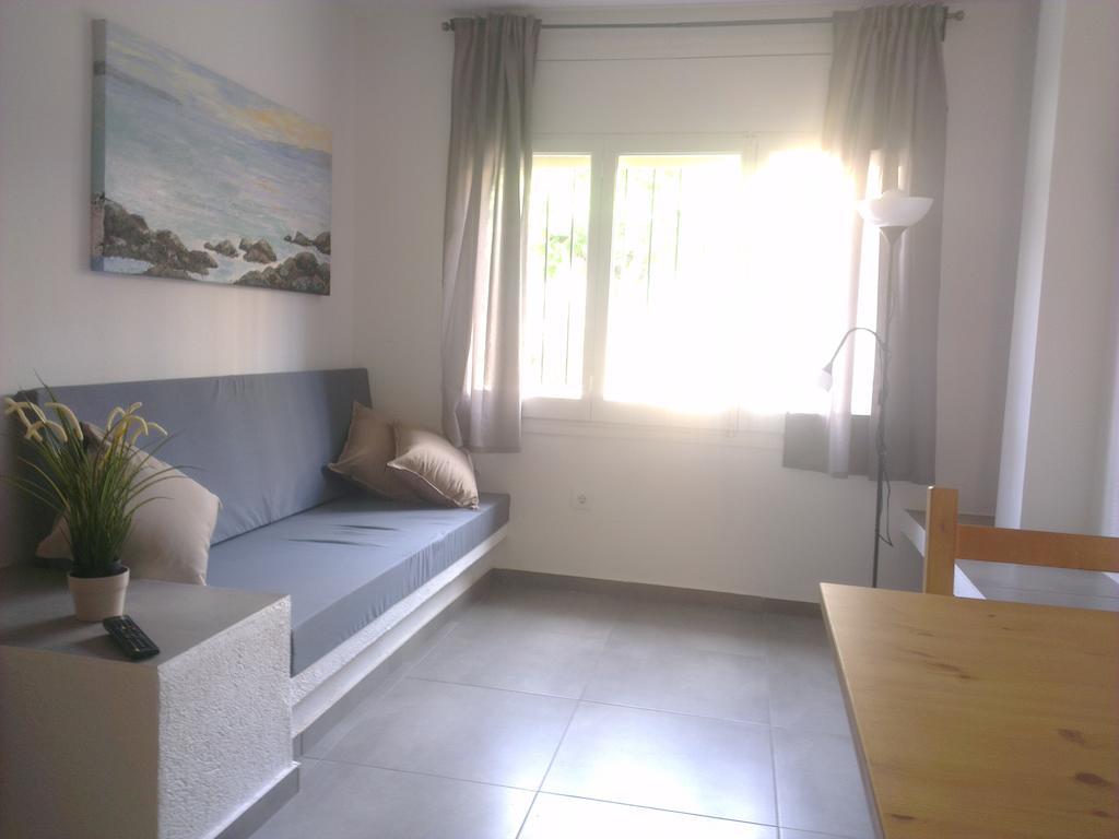 Apartaments La Riera Roses Quarto foto