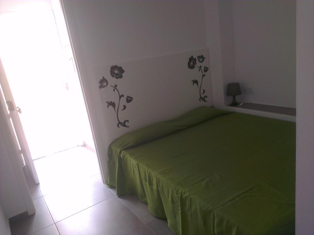 Apartaments La Riera Roses Quarto foto